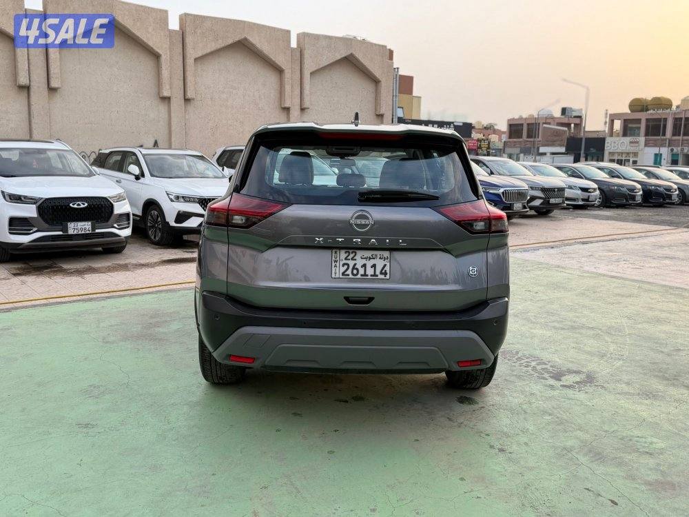 للبيع اكس تريل 2023 كاش او اقساط7