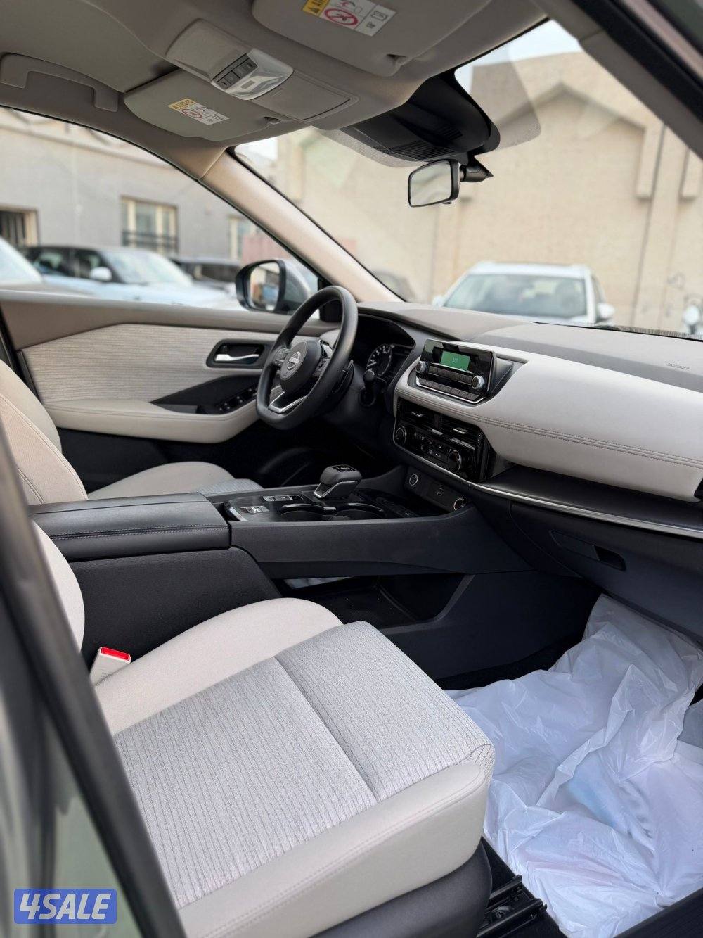 للبيع اكس تريل 2023 كاش او اقساط8