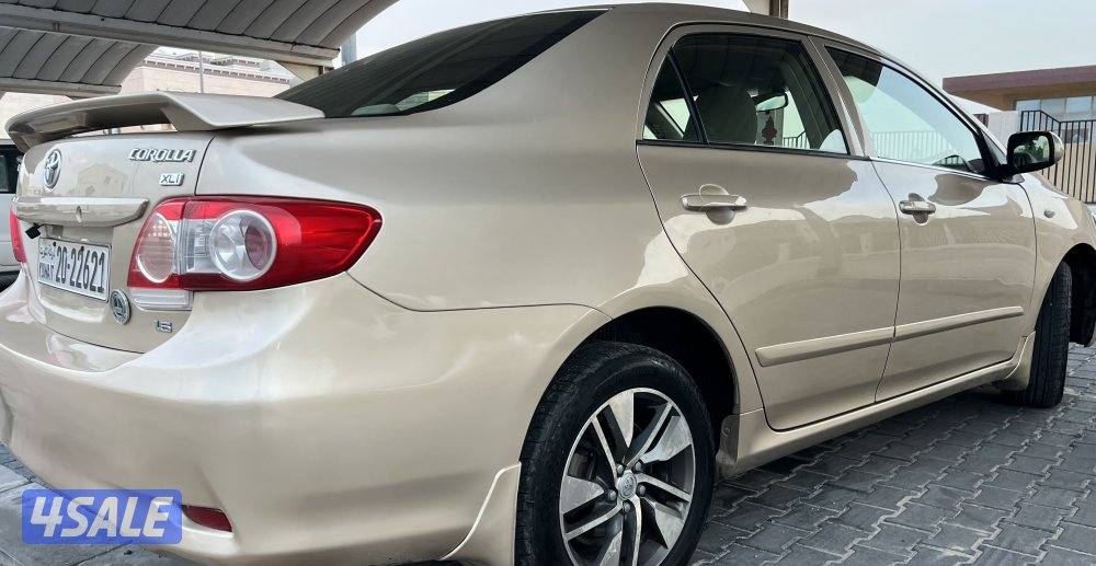 للبيع كرولا 2013 ماشي 2002