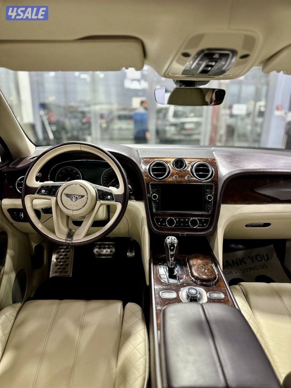 بنتلي بينتايجا V12 موديل 2017 ماشي 1246