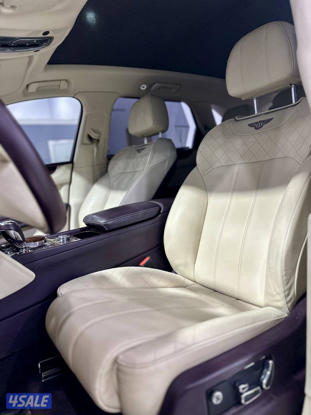بنتلي بينتايجا V12 موديل 2017 ماشي 1248