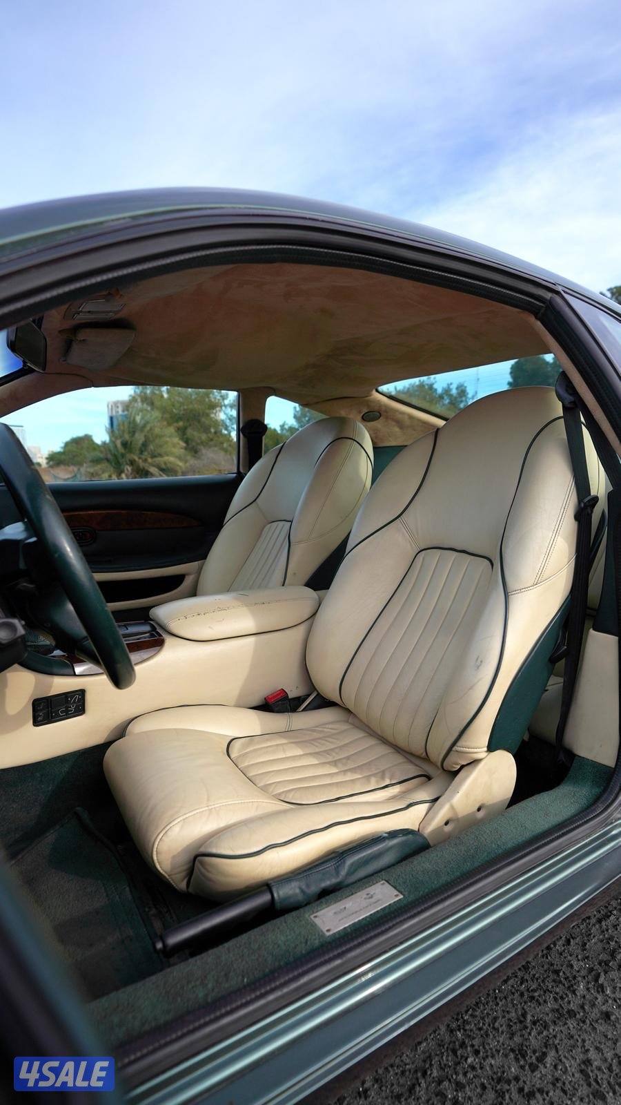 اوستن مارتن DB7 عداد 51 الف قير عادي موديل 19962