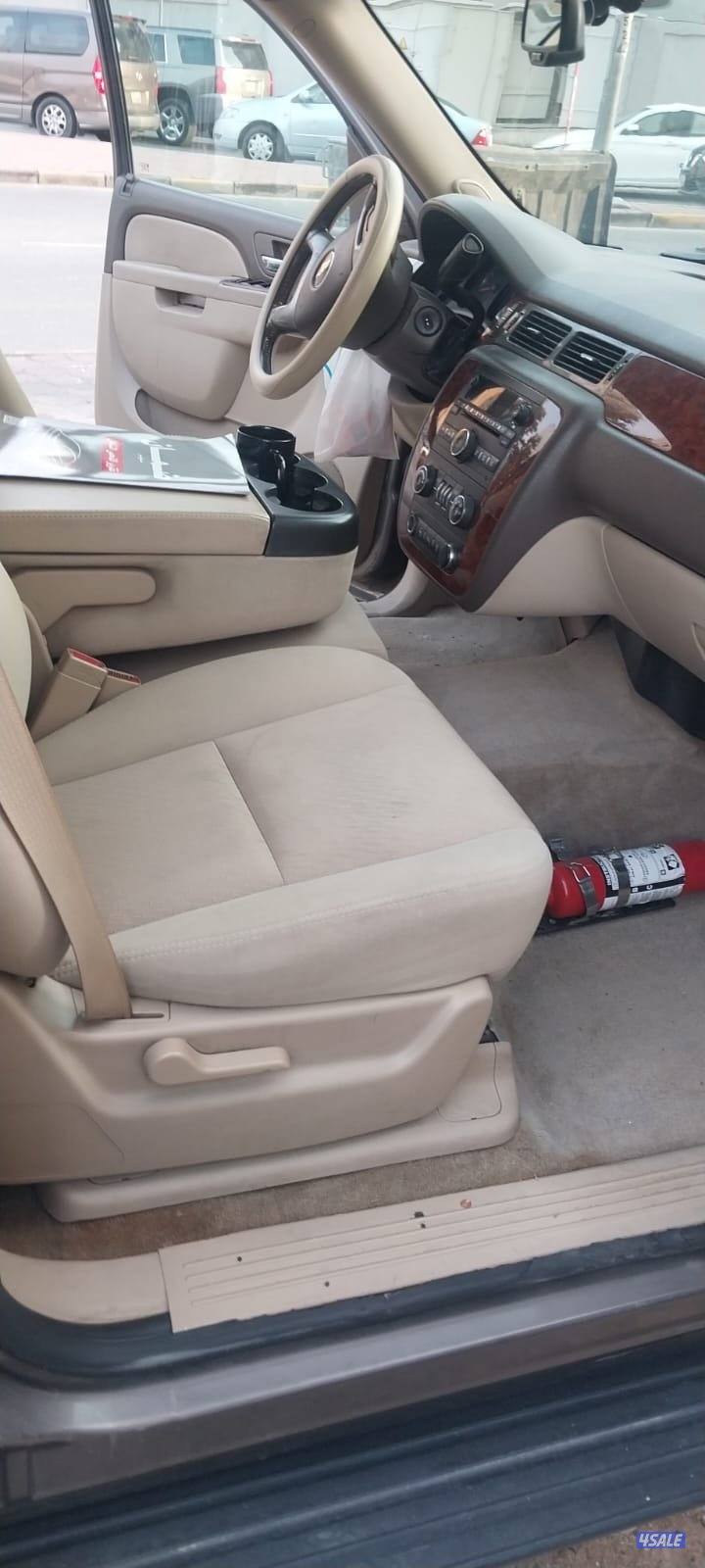 للبيع جيب شيفروليه- تاهو موديل ٢٠١٢ وارد الغانم LT -1