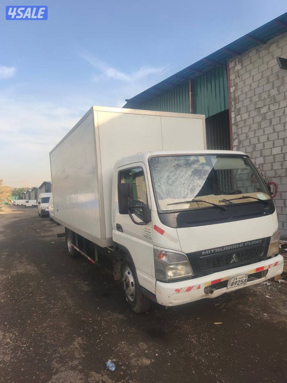 للبيع هاف لوري موديل ٢٠١٦ ماشي ٢٢٠ شرط الفحص قير ومكينة وشاصي3