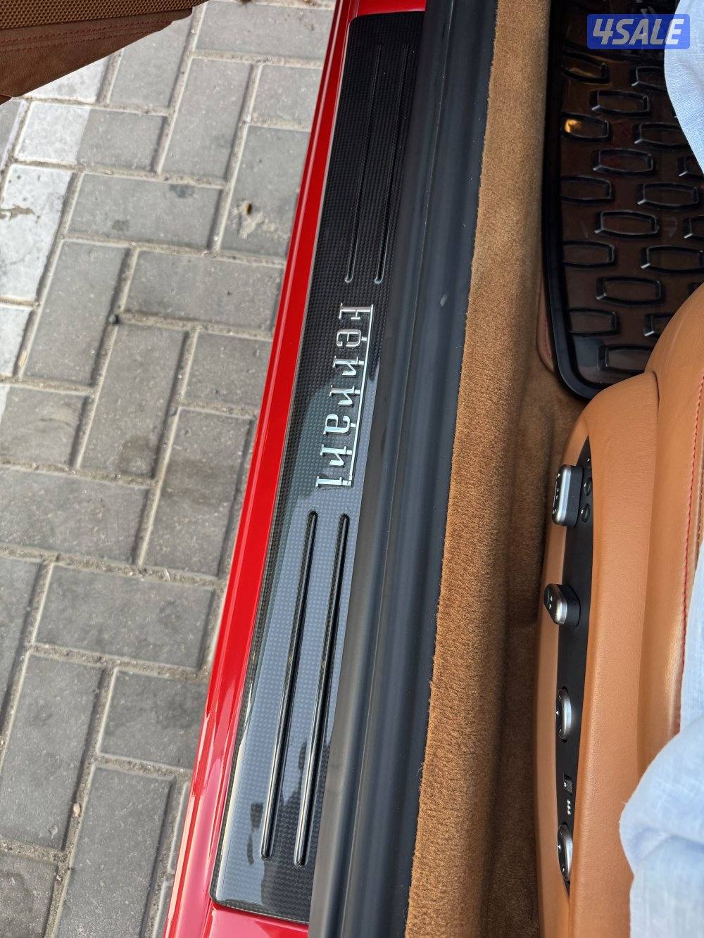 فيراري كالفورنيا T8