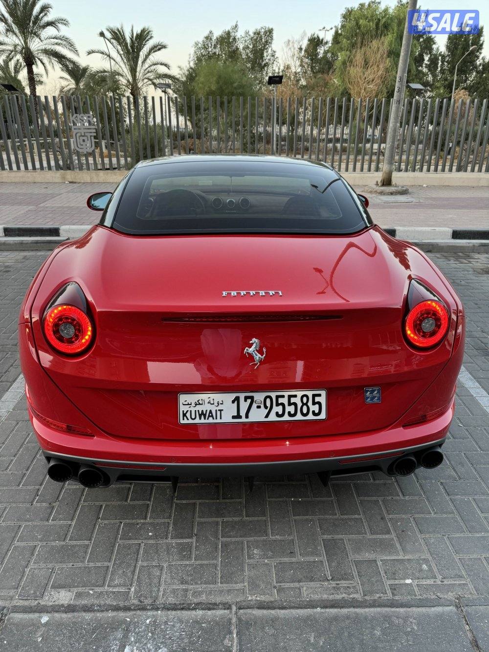 فيراري كالفورنيا T13