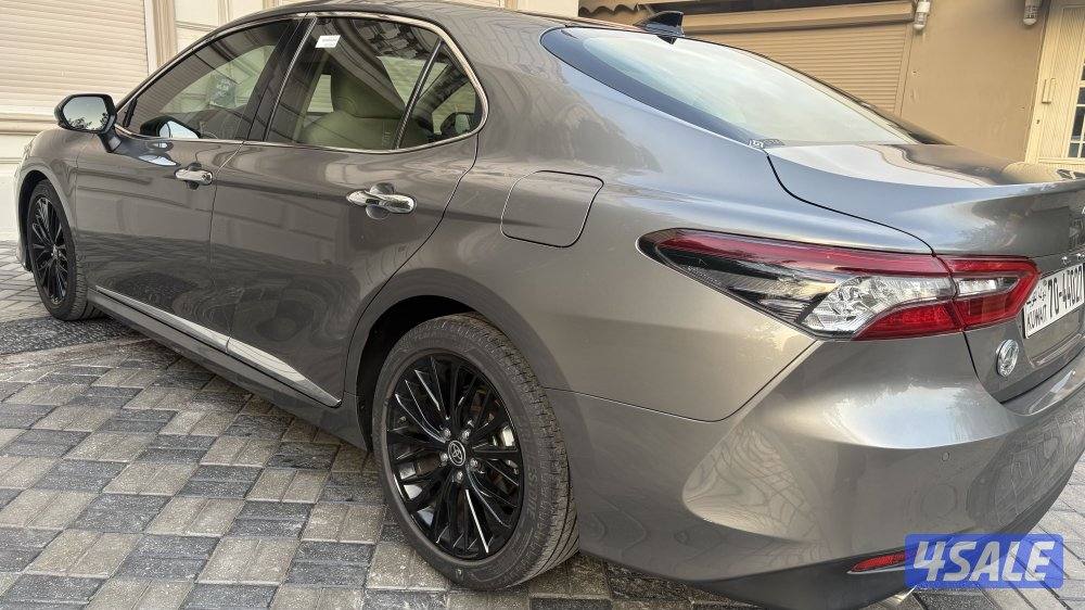 كامري 2023 أعلى درجة V65