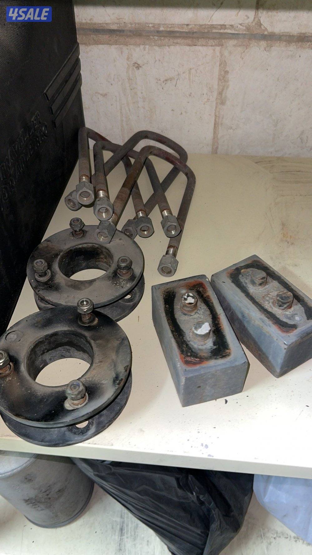 للبيع رفعة وانيت فورد1