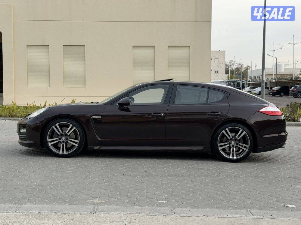 للبيع باناميرا 2011 سيرفس منتظم0