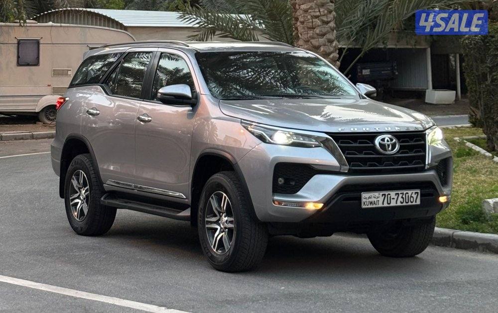 للبيع فورتنر 2023 ماشي40 الف5