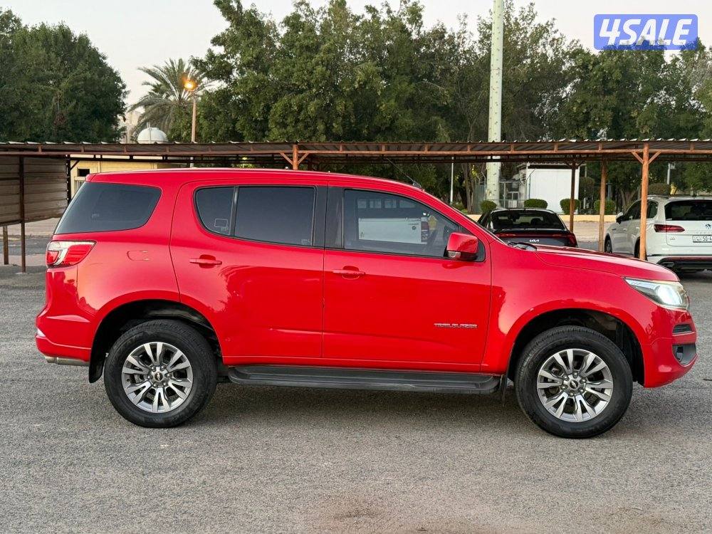 للبيع تريل بليزر LT الفل نظيفة3