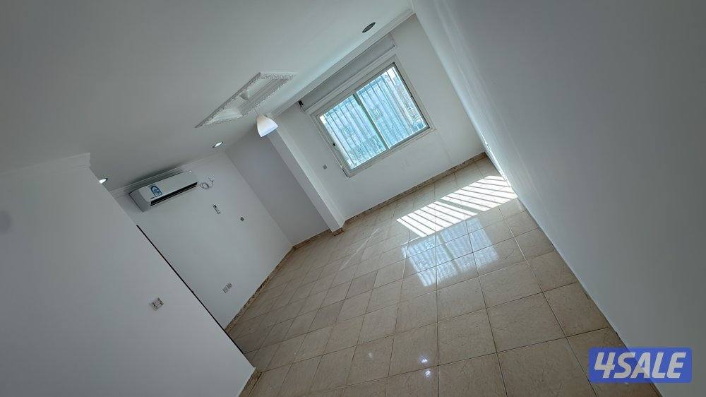 للايجار دور ثاني القرين ست غرف وخادمه وصاله كبيره شتر وحدات اصنصير3