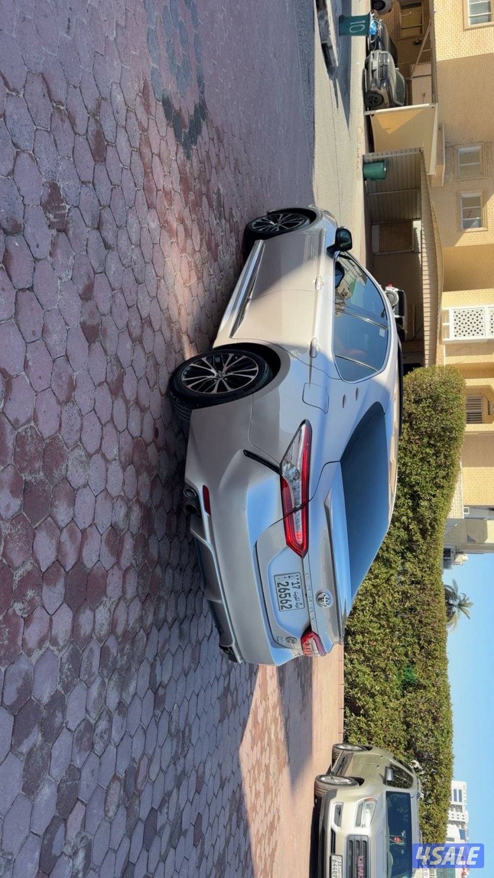 للبيع تويوتا كامريSE موديل2019 6 سلندر5