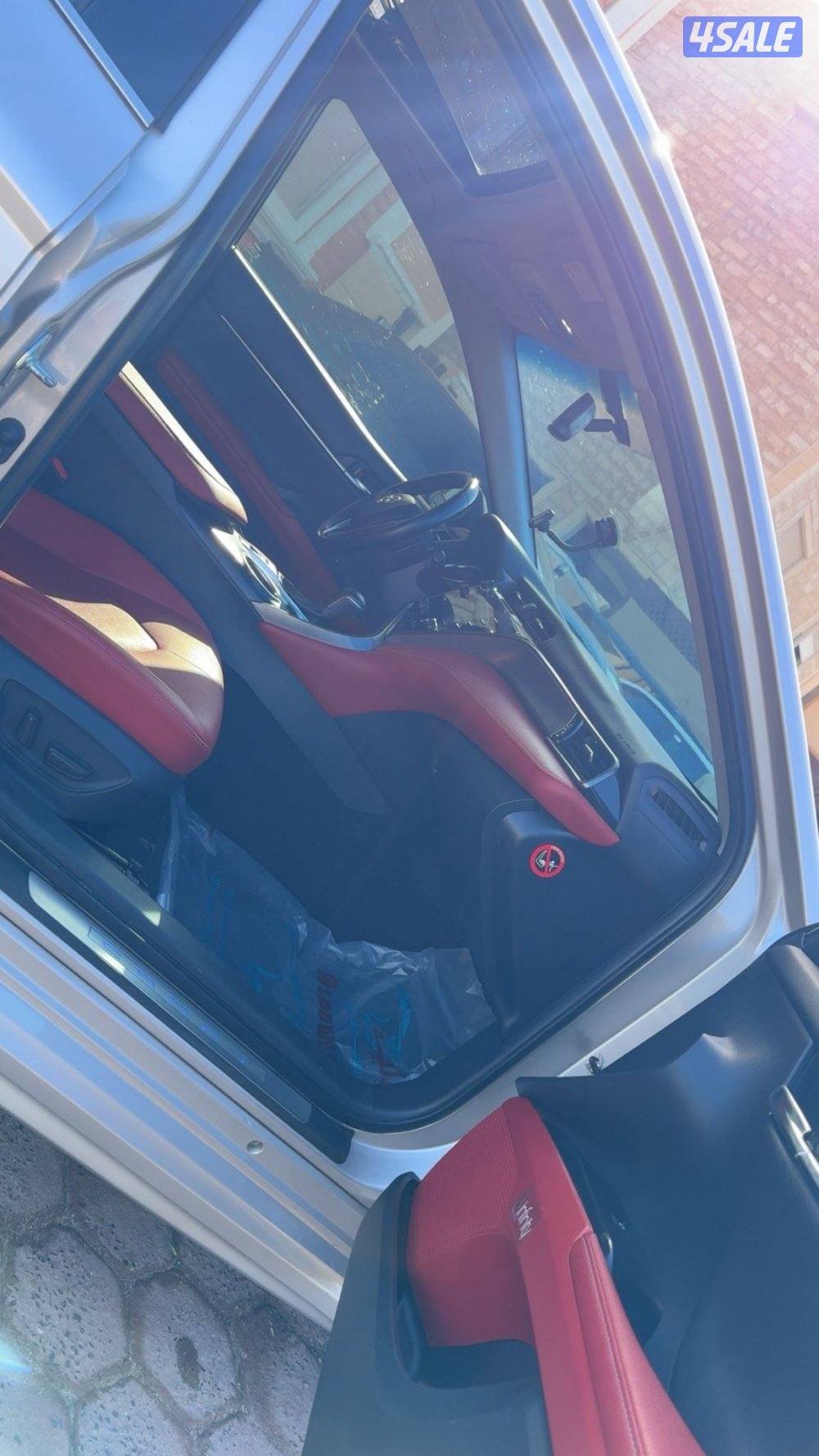 للبيع تويوتا كامريSE موديل2019 6 سلندر13