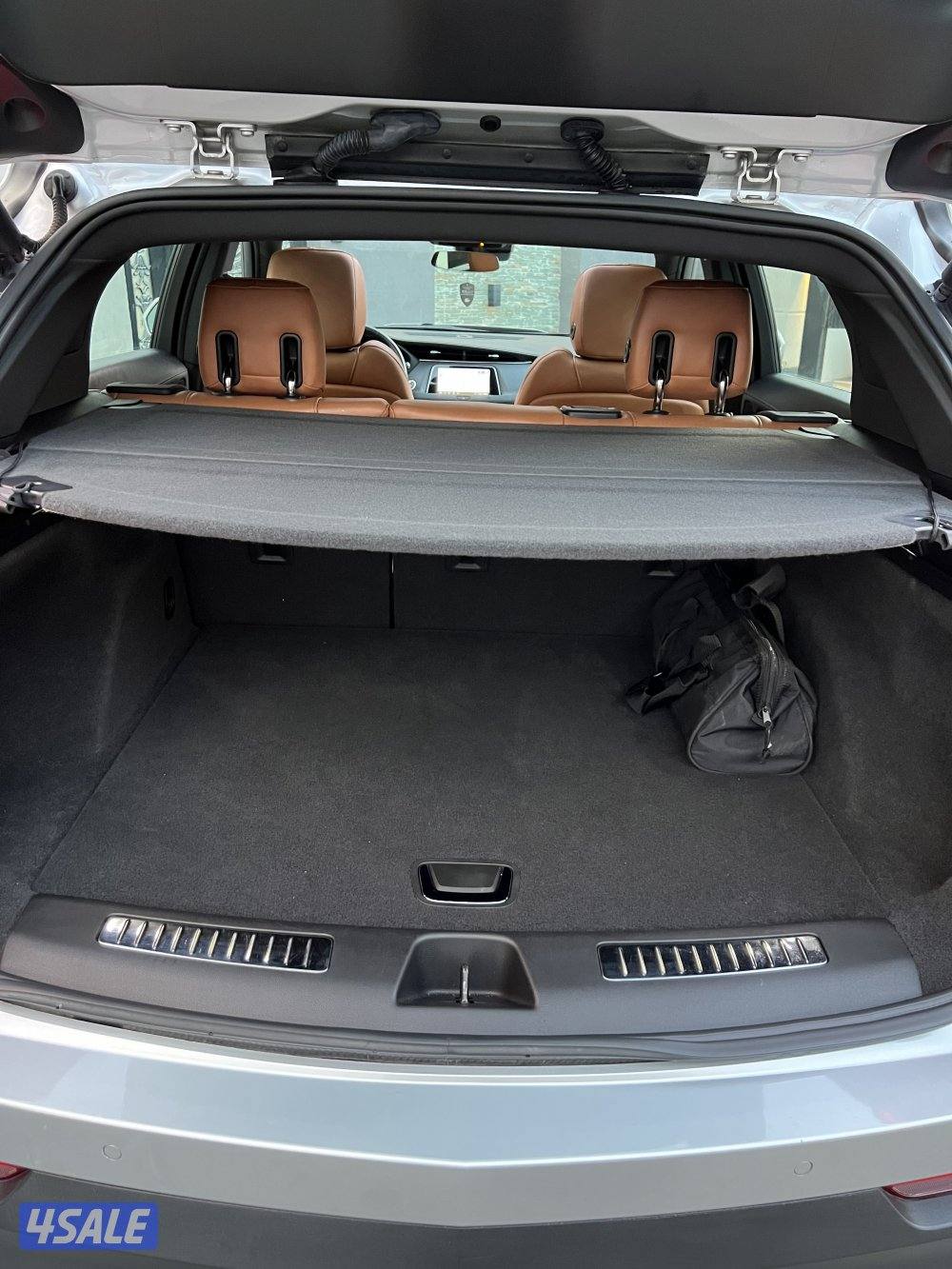 كاديلاك ٢٠٢٠ عداد ٢٥ الف بحاله الوكااااله بالكامل4