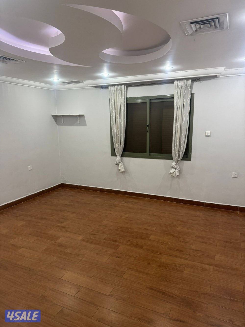 للايجار بيت حكومه مجدد بالكامل12