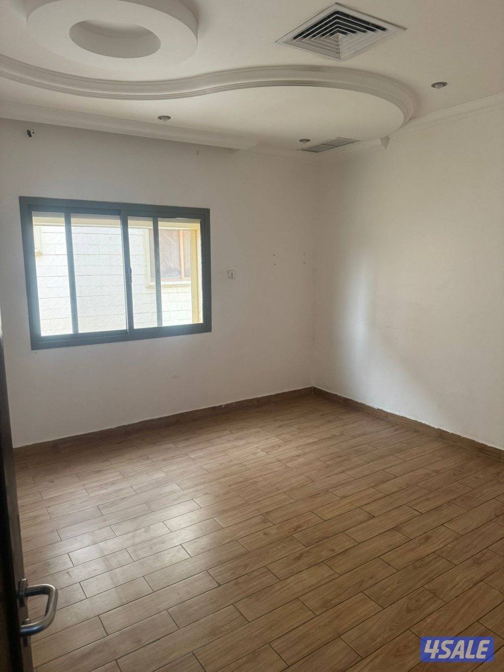 للايجار بيت حكومه مجدد بالكامل14