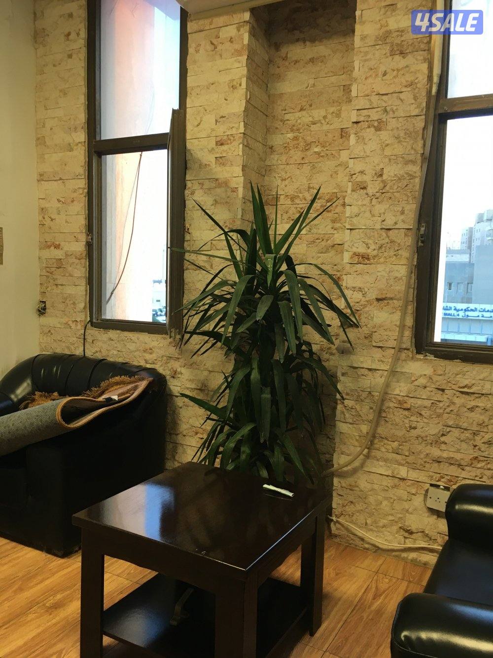 مطلوب للعمل موظف مكتب عقار0