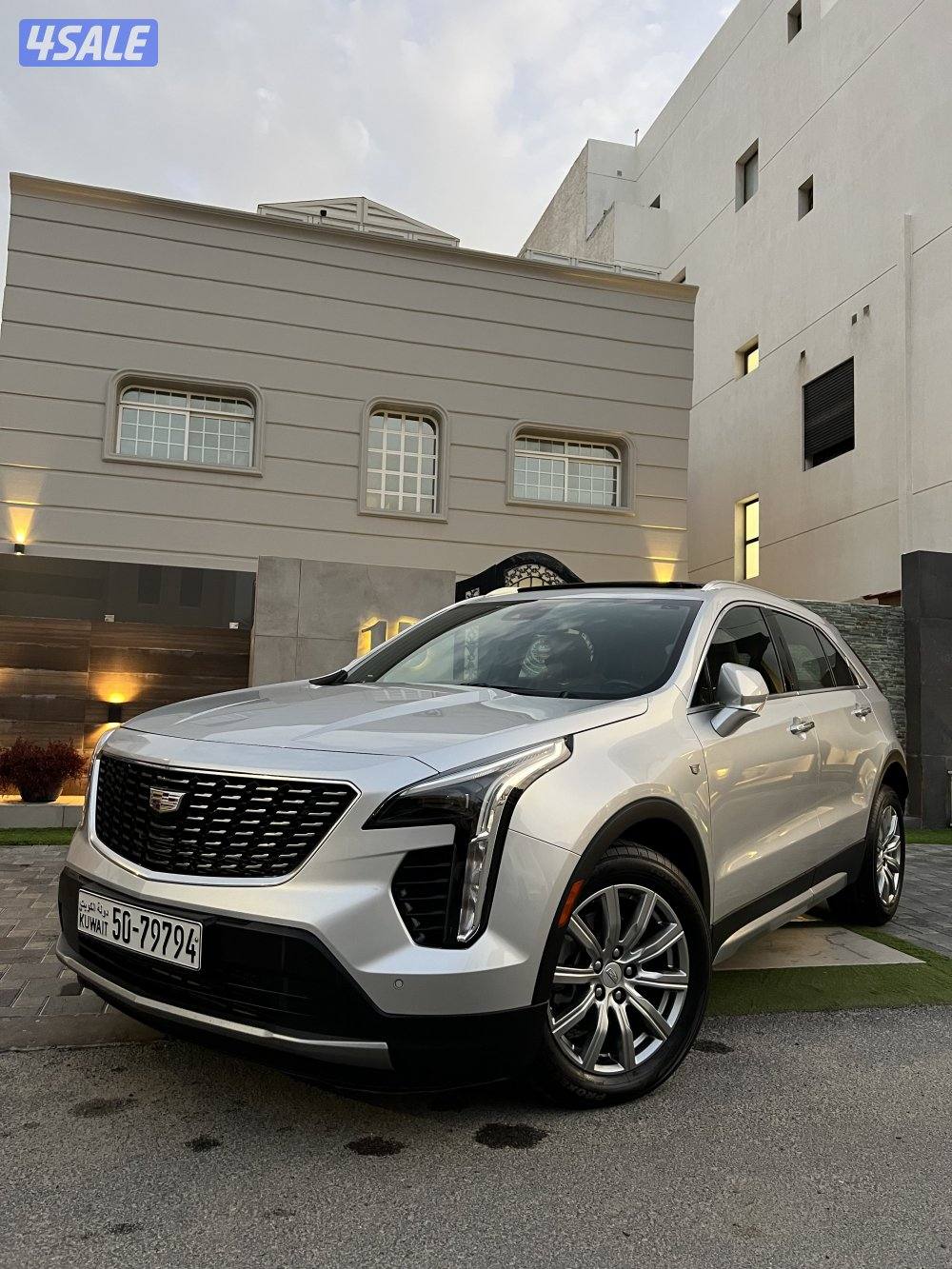 كاديلاك ٢٠٢٠ عداد ٢٥ الف بحاله الوكااااله بالكامل0