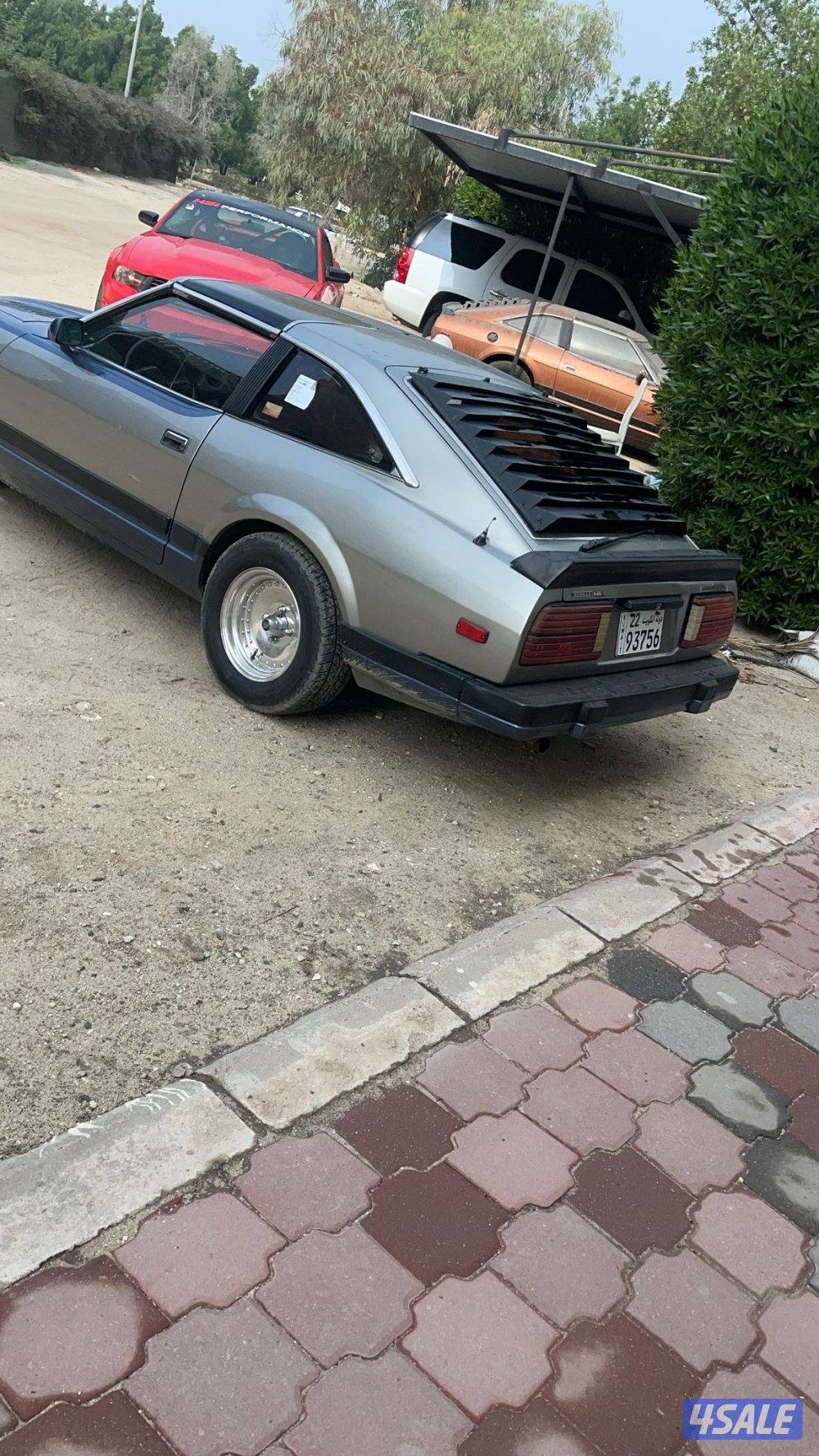 للبيع زد أمريكي شرط فحص مرور الموتر وارد امريكه مديل ٨٣ معاه كتلوجاته3