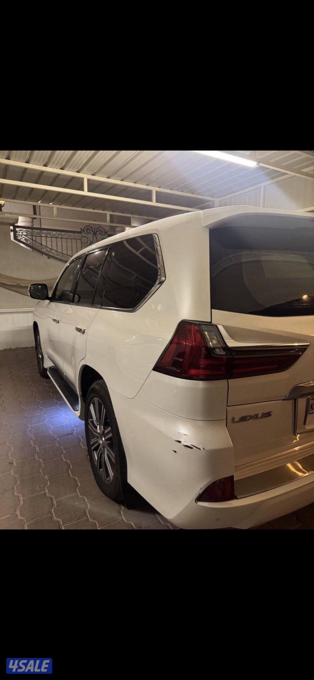 جيب لكزس 20160