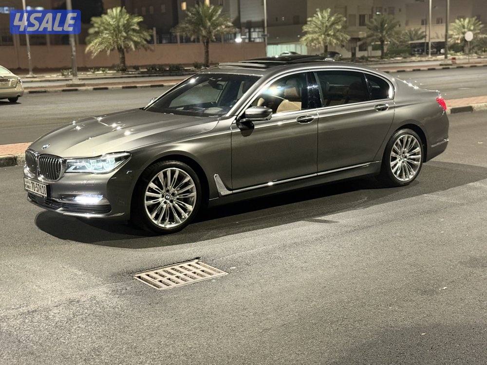 للبيع BMW 740Li2