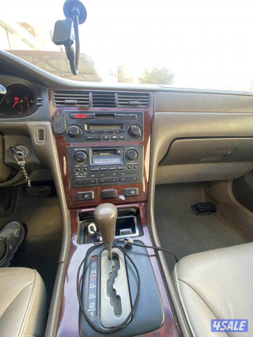 للبيع هوندا لجند موديل ٩٩6