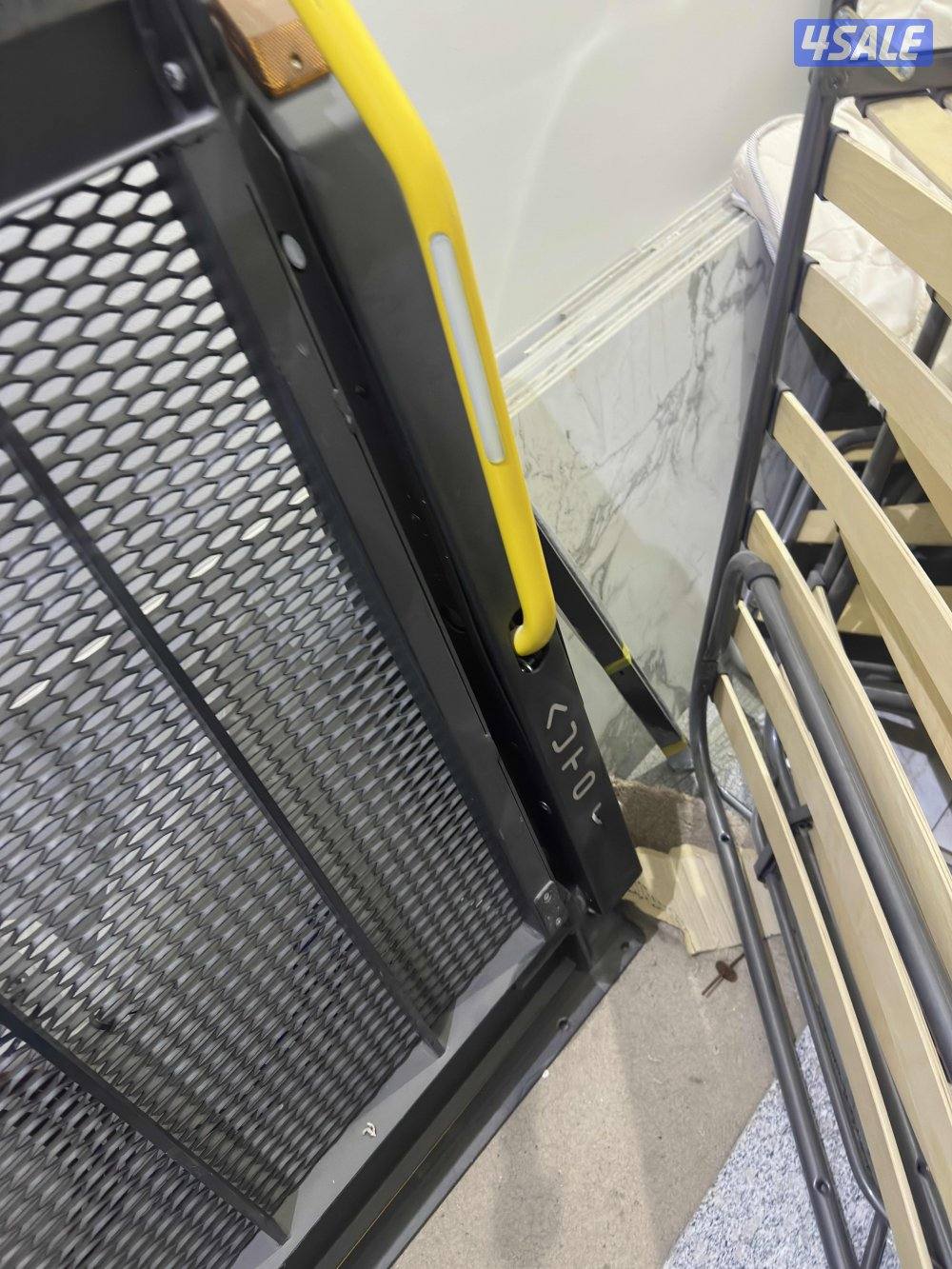 رافعه كهربائيه للمعاقين1