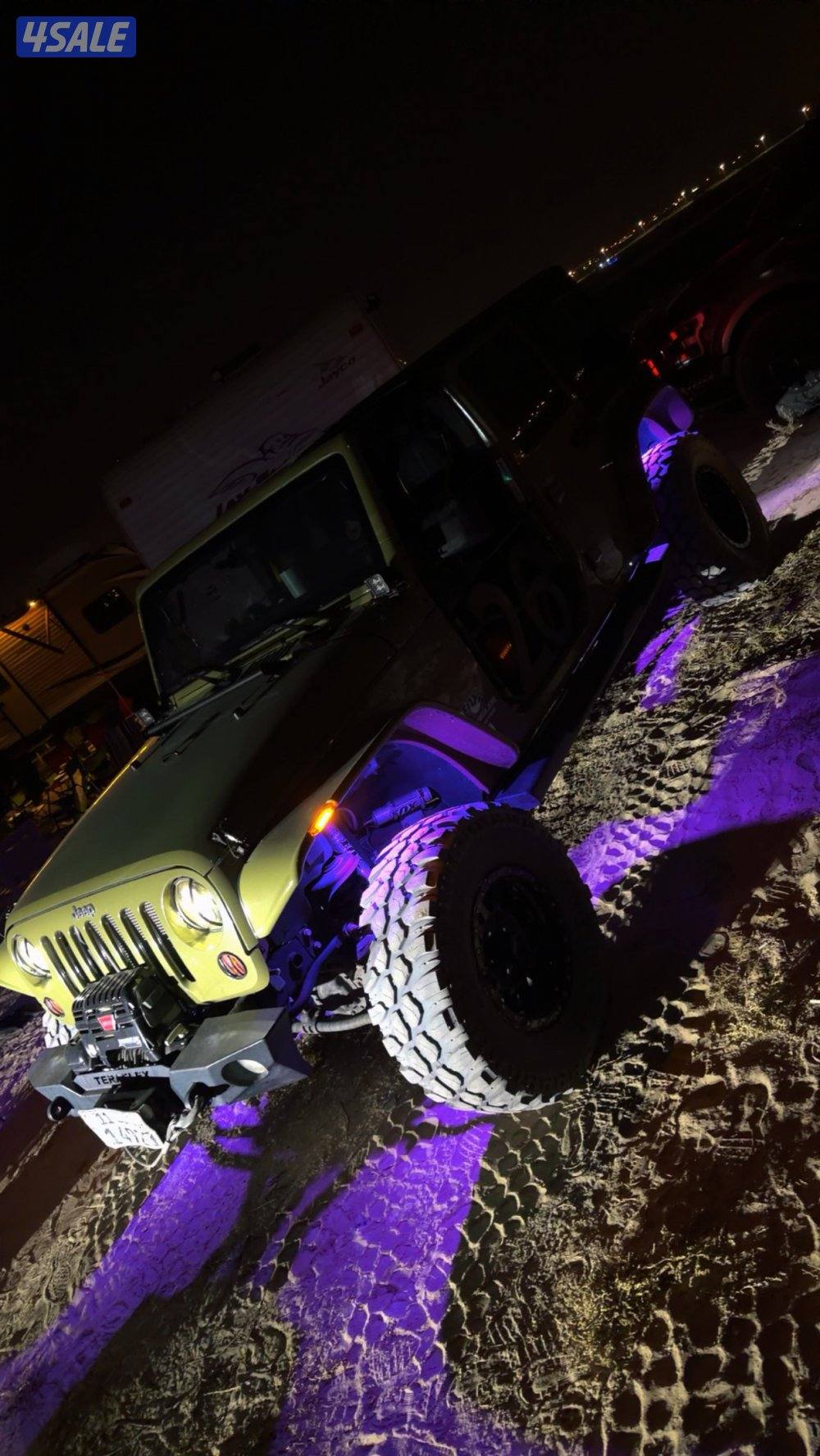 للبيع او للبدل رانجلر مديل 2013 قير عادي ماشي 2001