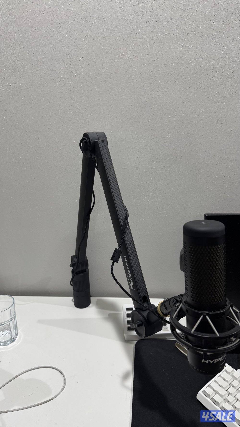 للبيع مايك هايبر اكس كوادكاست اس مع الستاند1