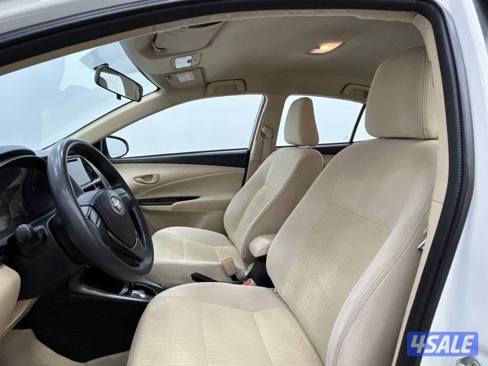 TOYOTA YARIS_N Toyota YARIS 20215