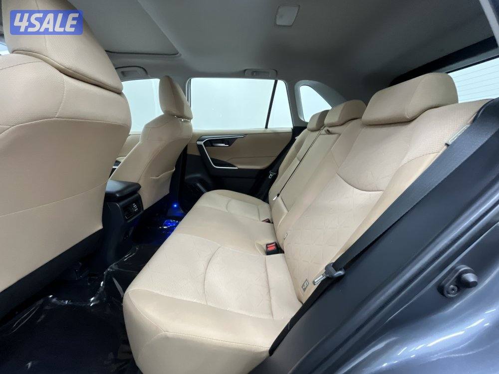 TOYOTA RAV401 25RV2-M_ RAV4 4X2 MED.3