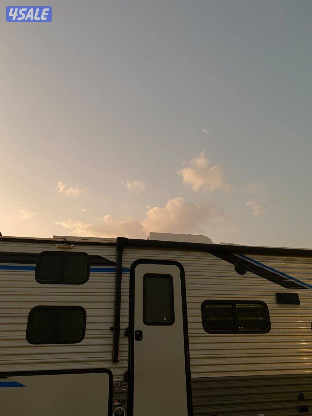 للبيع كشتة كامله مع كرفان3