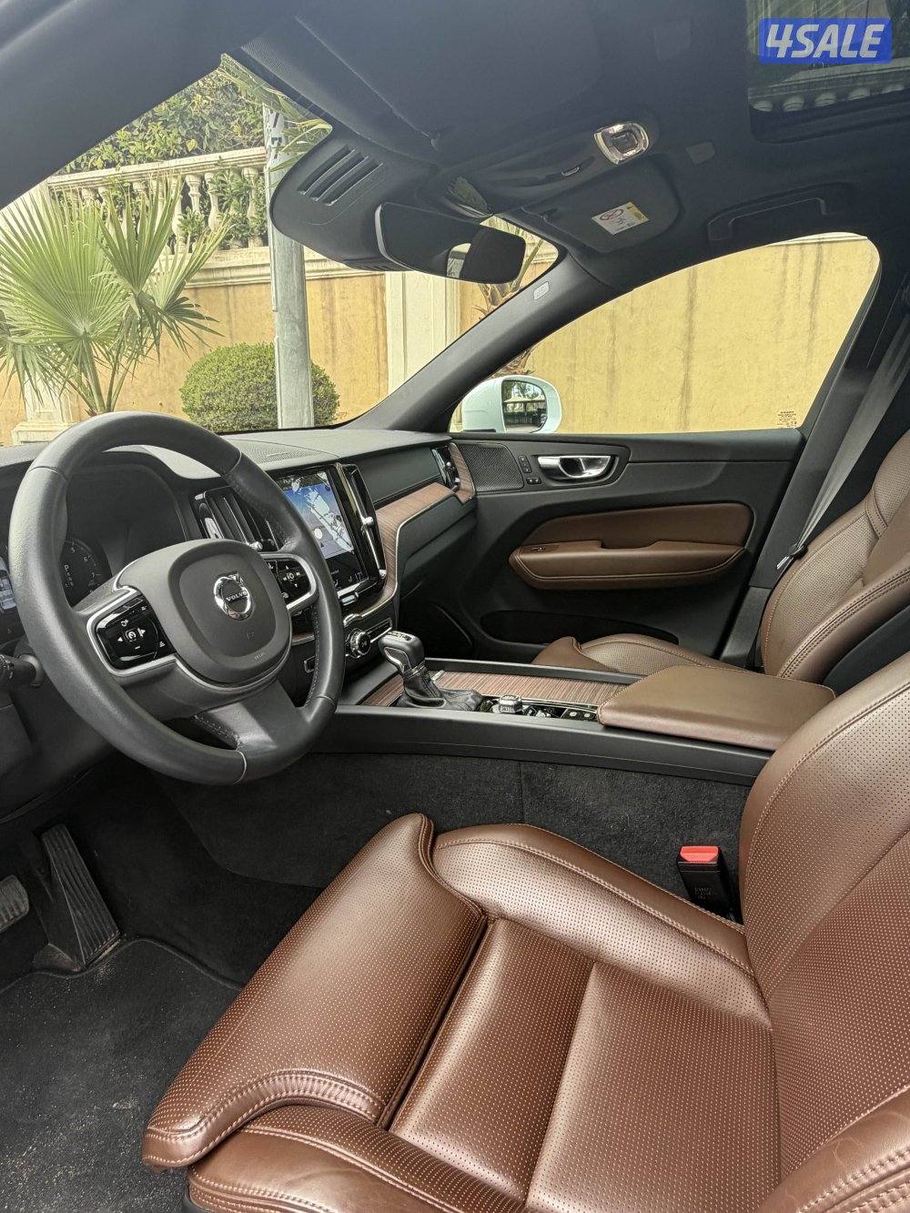 فنطيس للبيع جيب فولفو XC603