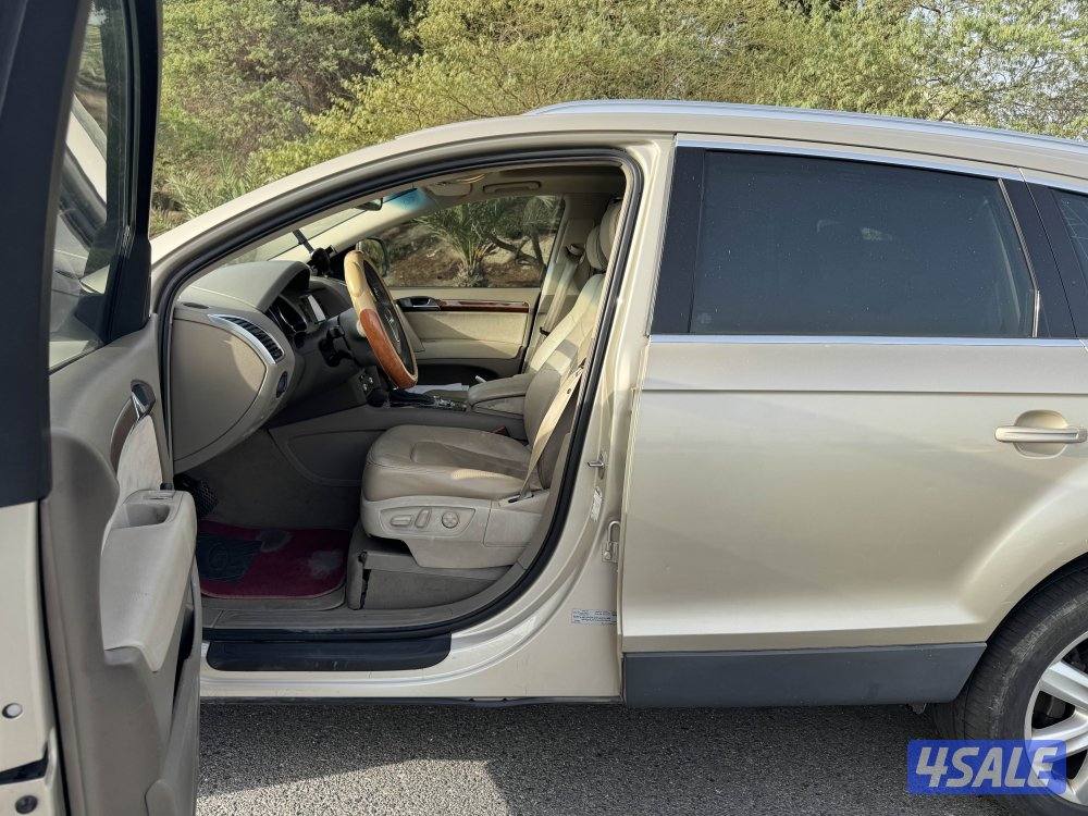 سياره اودي q7 موديل 20093