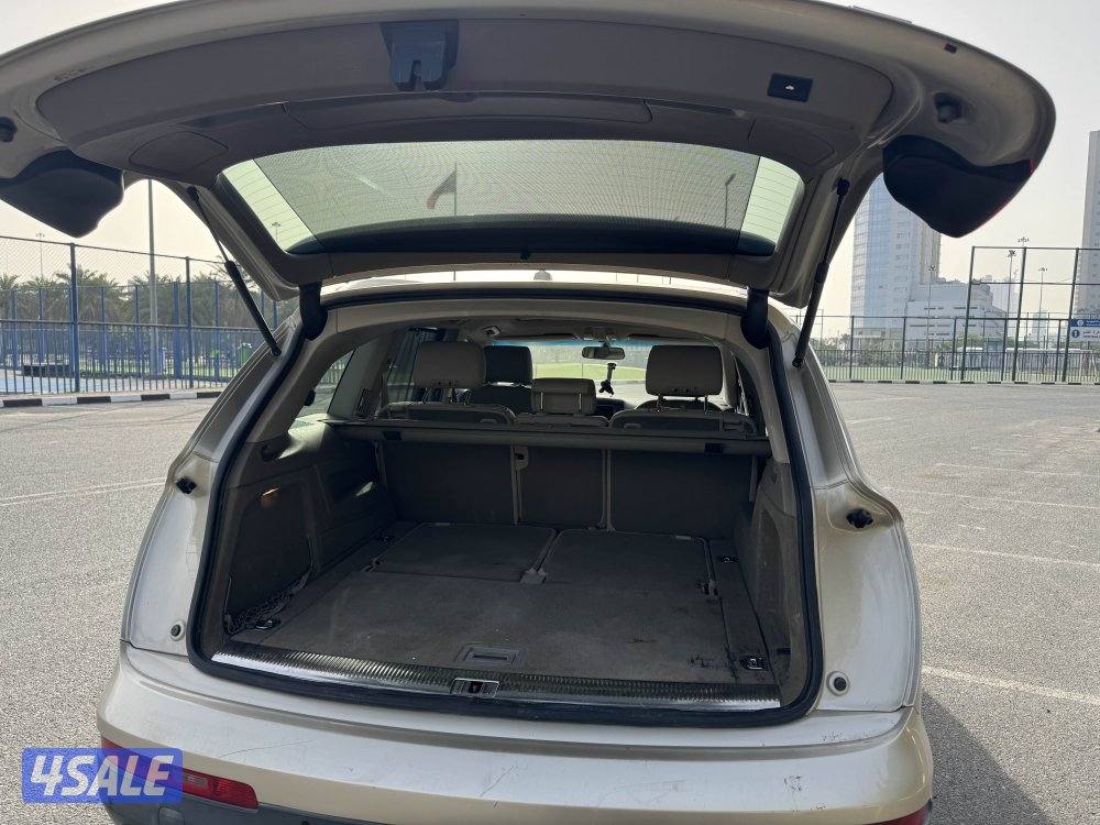 سياره اودي q7 موديل 20095