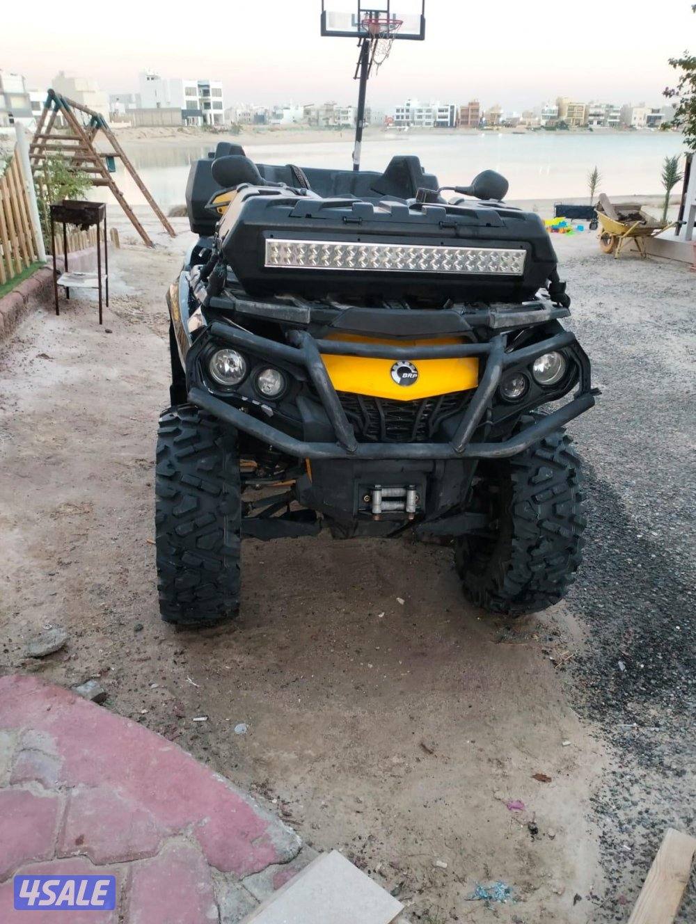 Can-am 2014 outlander 800 black&yellow2