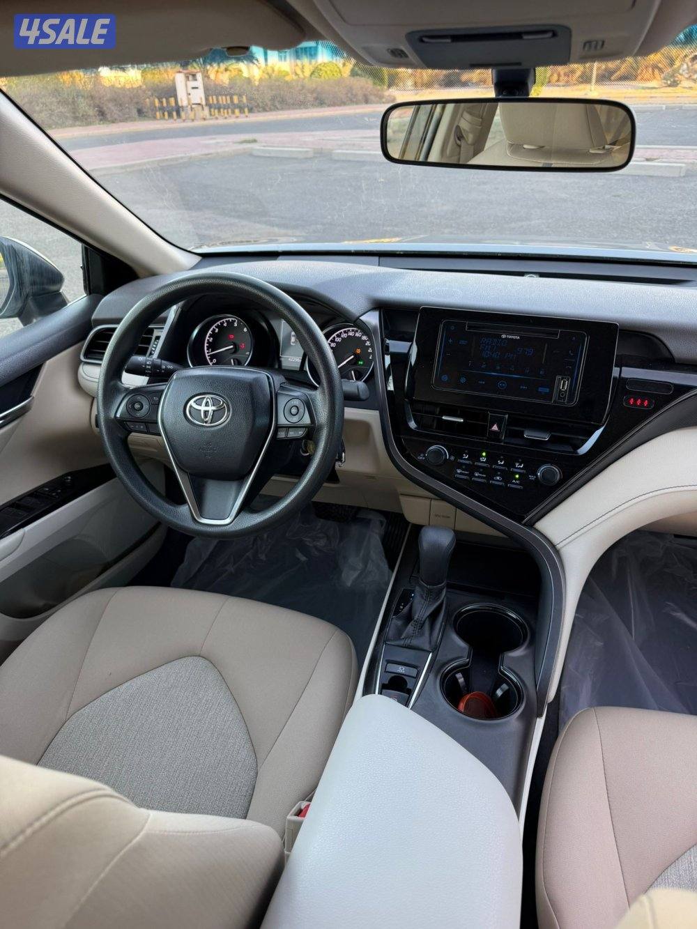 كامري 2023 ماشي 43 الف فقط سيرفس منتظم شرط الفحص والنظافه6