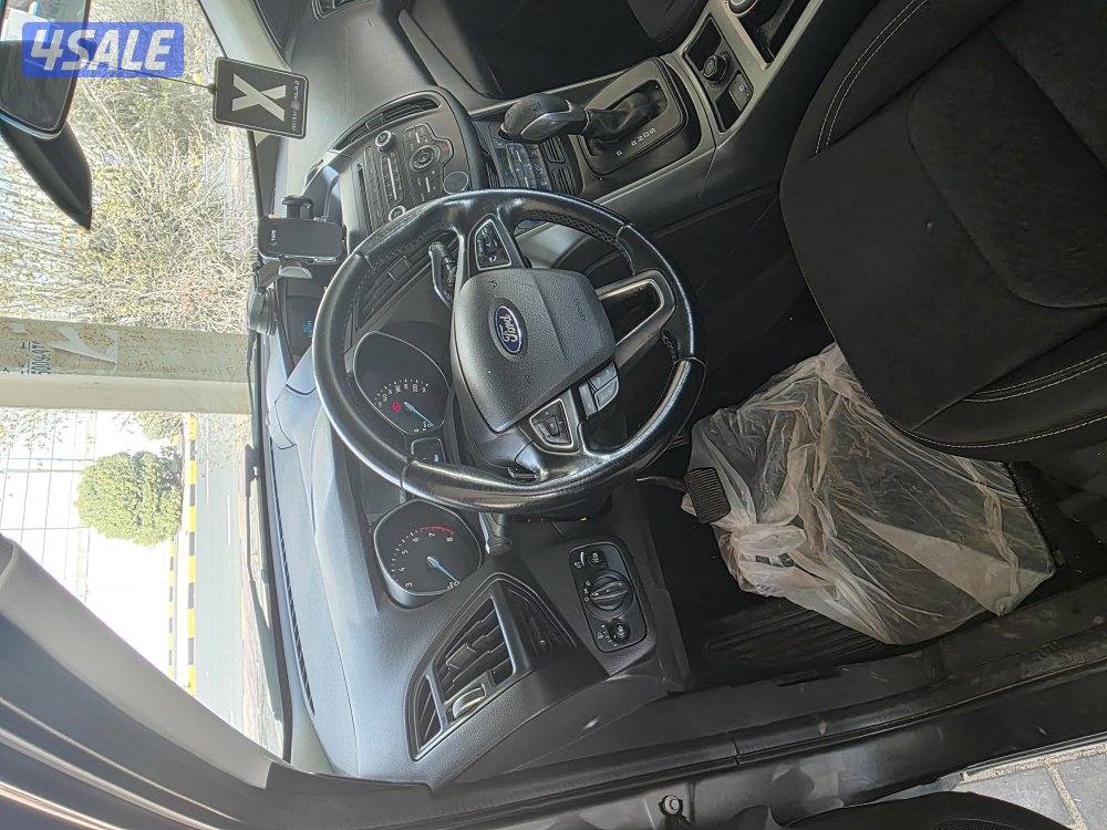 فورد اسكيب ٢٠١٨ ، ماشية ٩٣ الف شرط الفحص4