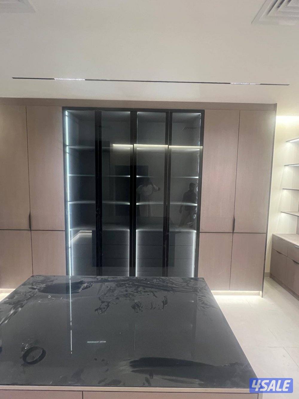 صباغ خشب ونجار صبغ باب كبتات وغرفة النوم3