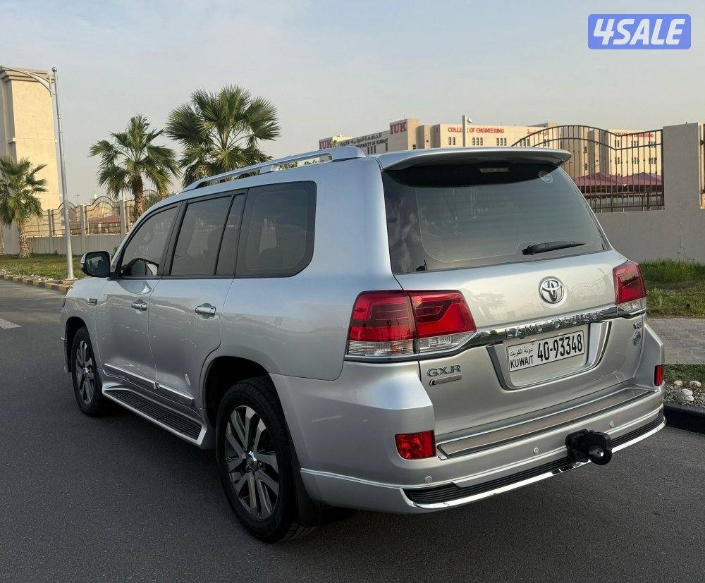 لاندكروزر 2018 ماشي 2574