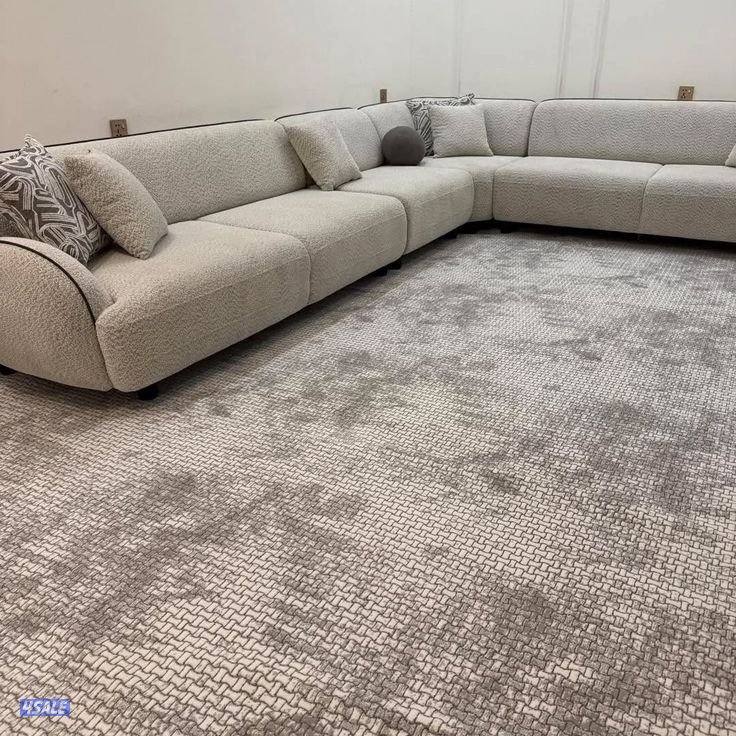 الضجيج غالرليا بوابة ٢او ٥ بجوار بوخمسين للسجاد0