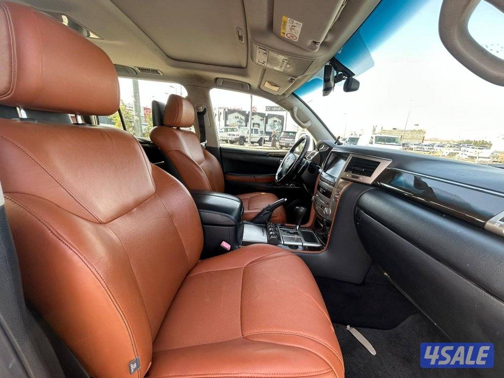 لكزس LX570 درجة اولى  موديل 2014 ماشى 358.000 k.m  وارد الخليج .5