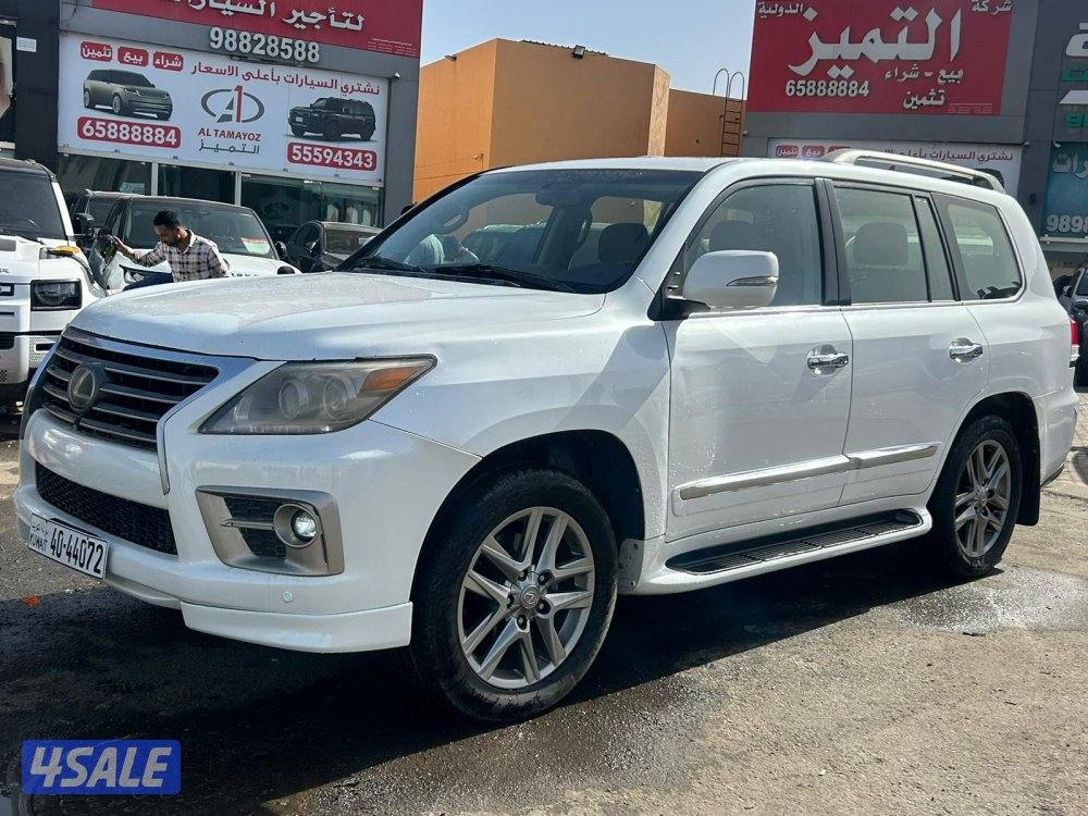 لكزس LX570 درجة اولى  موديل 2014 ماشى 358.000 k.m  وارد الخليج .8