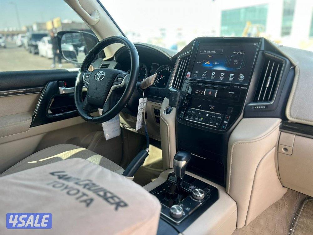 لاند كروزر GX.R-قراند تورينق .V8 موديل 2020 ماشى 93.000 k.m7