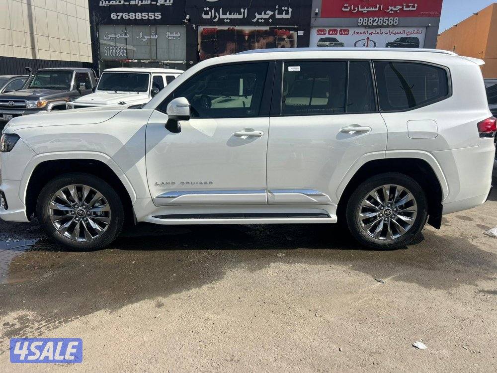 تويوتا لاند كروزر GX.R AEROs  twin turbo.V6 موديل 2024 ماشى 24.000 k.m3