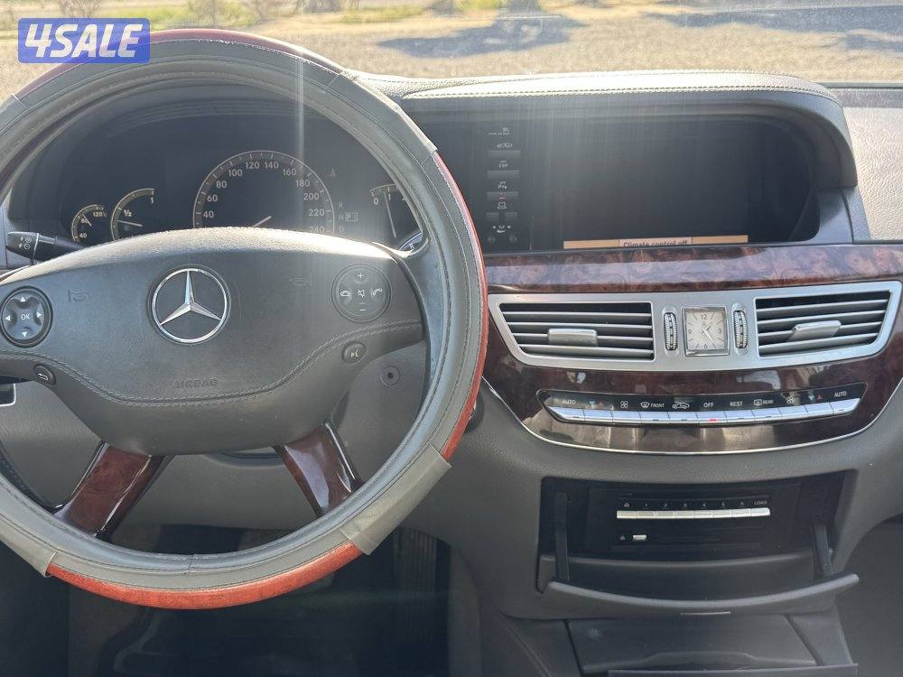 للبيع مرسيدس S350  موديل 2008 عداد 180 صبغ الوكاله عدا قطعه لارج5