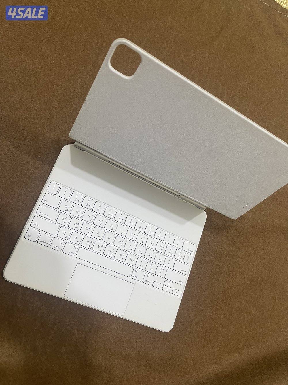 كيبورد ابل ماجيك 12.9 الاصلي نظيف وشغال تمام ما فيه شي0