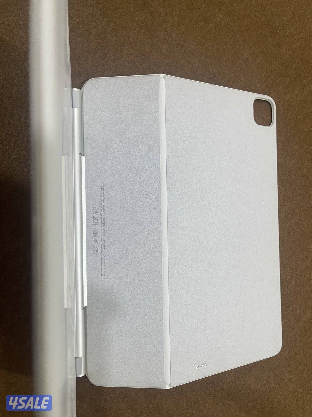 كيبورد ابل ماجيك 12.9 الاصلي نظيف وشغال تمام ما فيه شي5