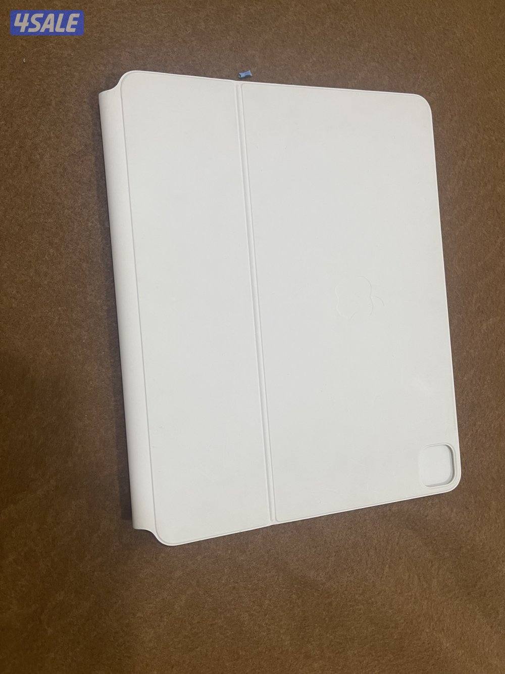 كيبورد ابل ماجيك 12.9 الاصلي نظيف وشغال تمام ما فيه شي6